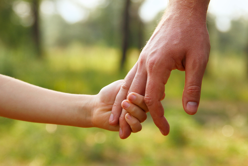 mindful opvoeden @ stapvoets groeien.  Foto: Shutterstock
